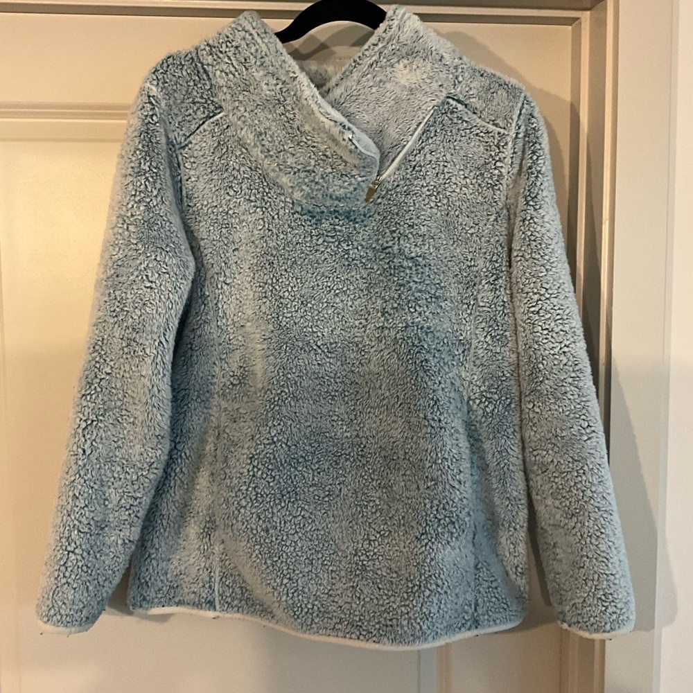 WOMEN’S Fleece Pullover Top - Picture 10 of 11